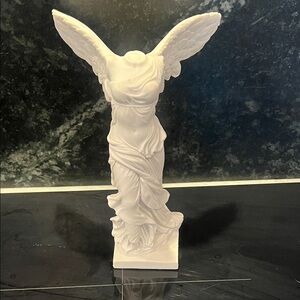 White Winged Victory of Samothrace Sculpture